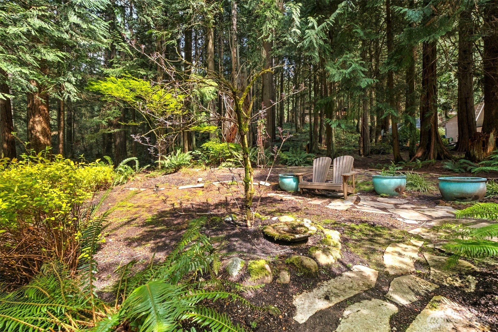 25300 SE Mirrormont Way , Issaquah, WA 98027-8334