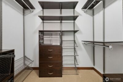 25300 SE Mirrormont Way , Issaquah, WA 98027-8334 - Photo 26