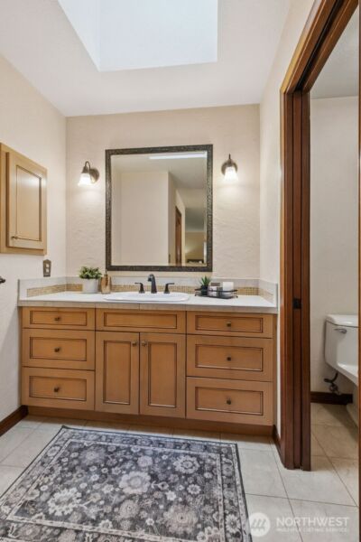 25300 SE Mirrormont Way , Issaquah, WA 98027-8334 - Photo 28