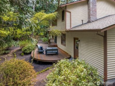 25300 SE Mirrormont Way , Issaquah, WA 98027-8334 - Photo 35