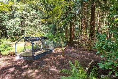 25300 SE Mirrormont Way , Issaquah, WA 98027-8334 - Photo 37