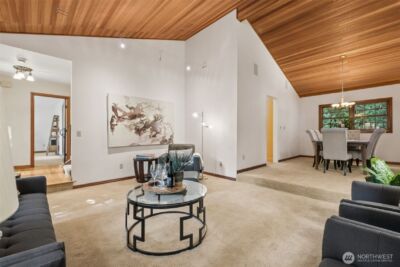 25300 SE Mirrormont Way , Issaquah, WA 98027-8334 - Photo 7