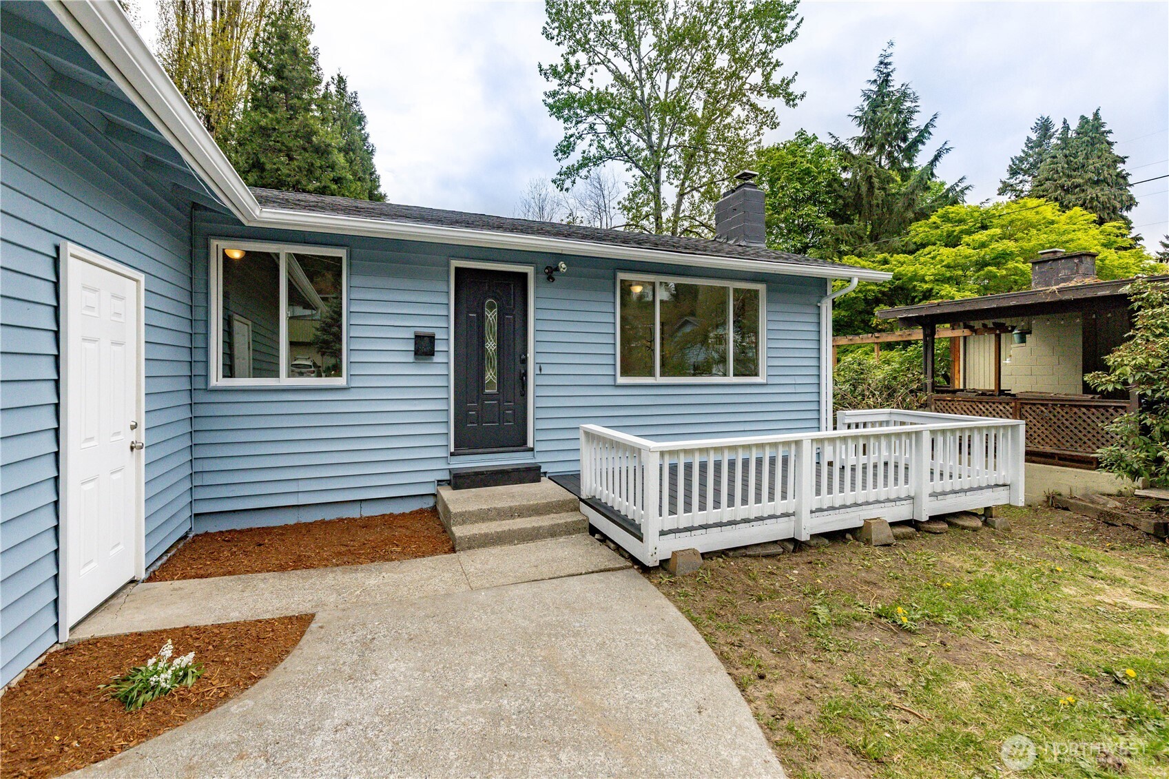 9439 11th Avenue SW, Seattle, WA 98106