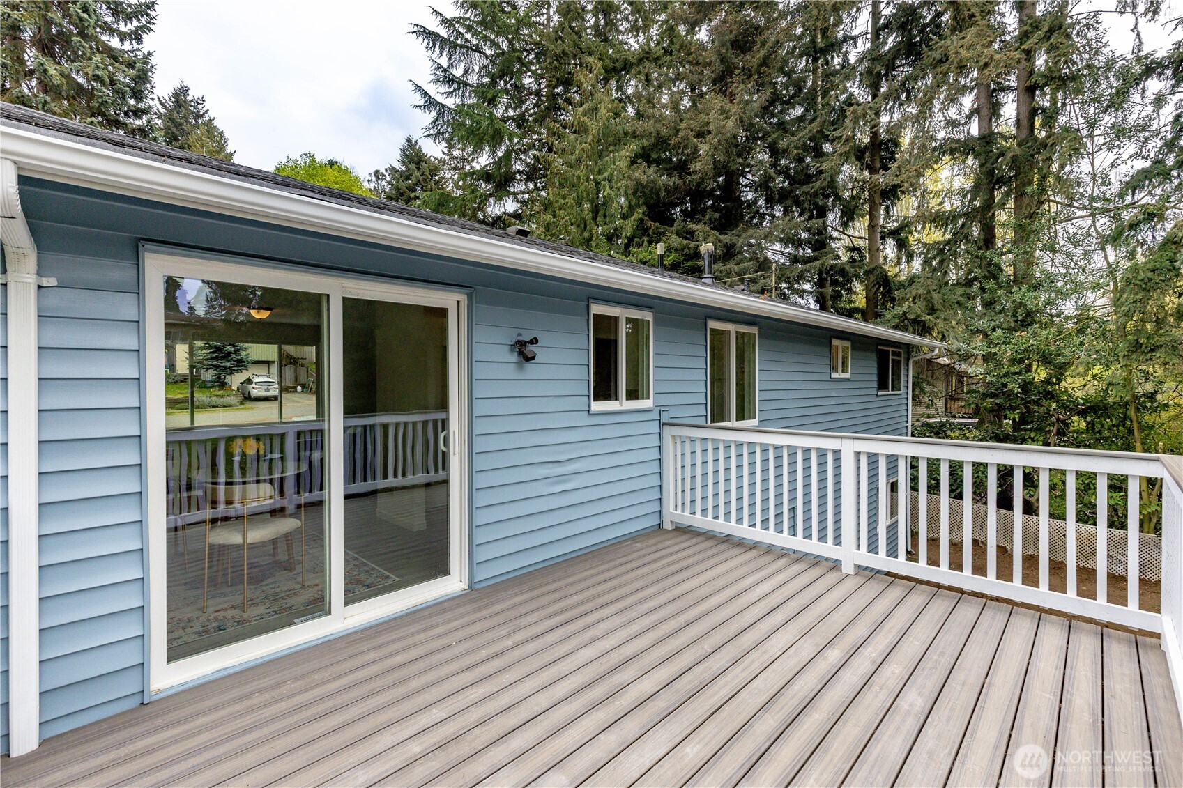 9439 11th Avenue SW, Seattle, WA 98106