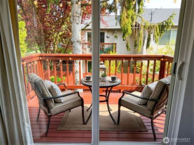 8848 Interlake Avenue N, Seattle, WA 98103 - Photo 9