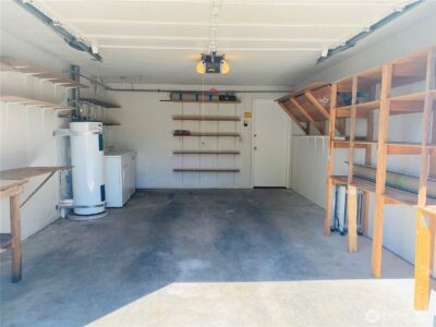 8848 Interlake Avenue N, Seattle, WA 98103 - Photo 30