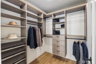 931 N 87th Street , Seattle, WA 98103 - Photo 26