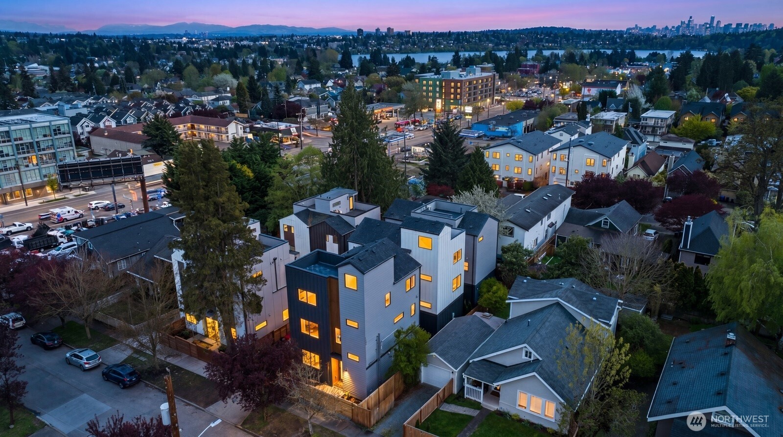 931 N 87th Street , Seattle, WA 98103