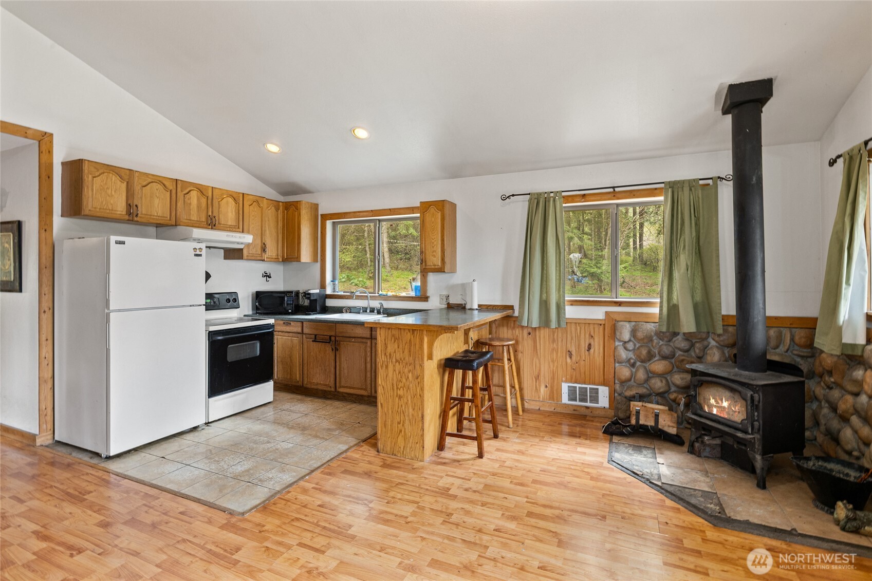 630 Hidden Springs Road , Cle Elum, WA 98922