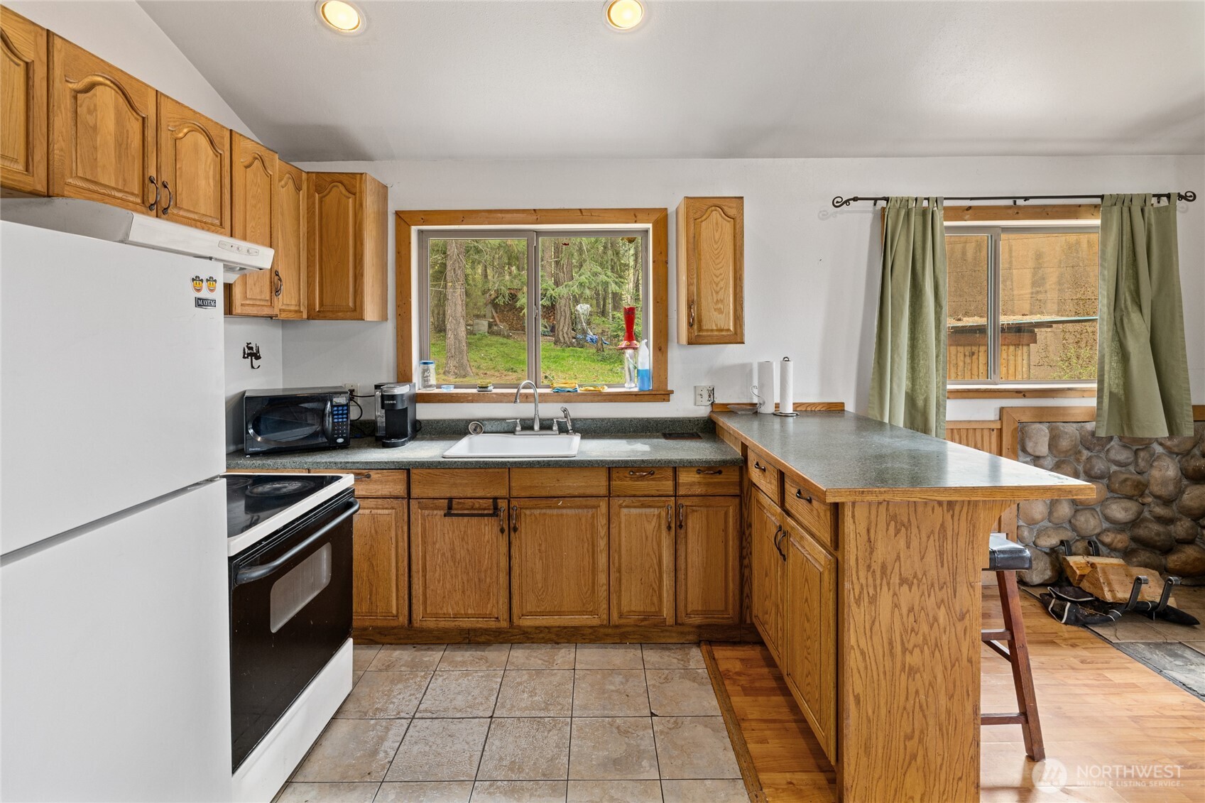 630 Hidden Springs Road , Cle Elum, WA 98922