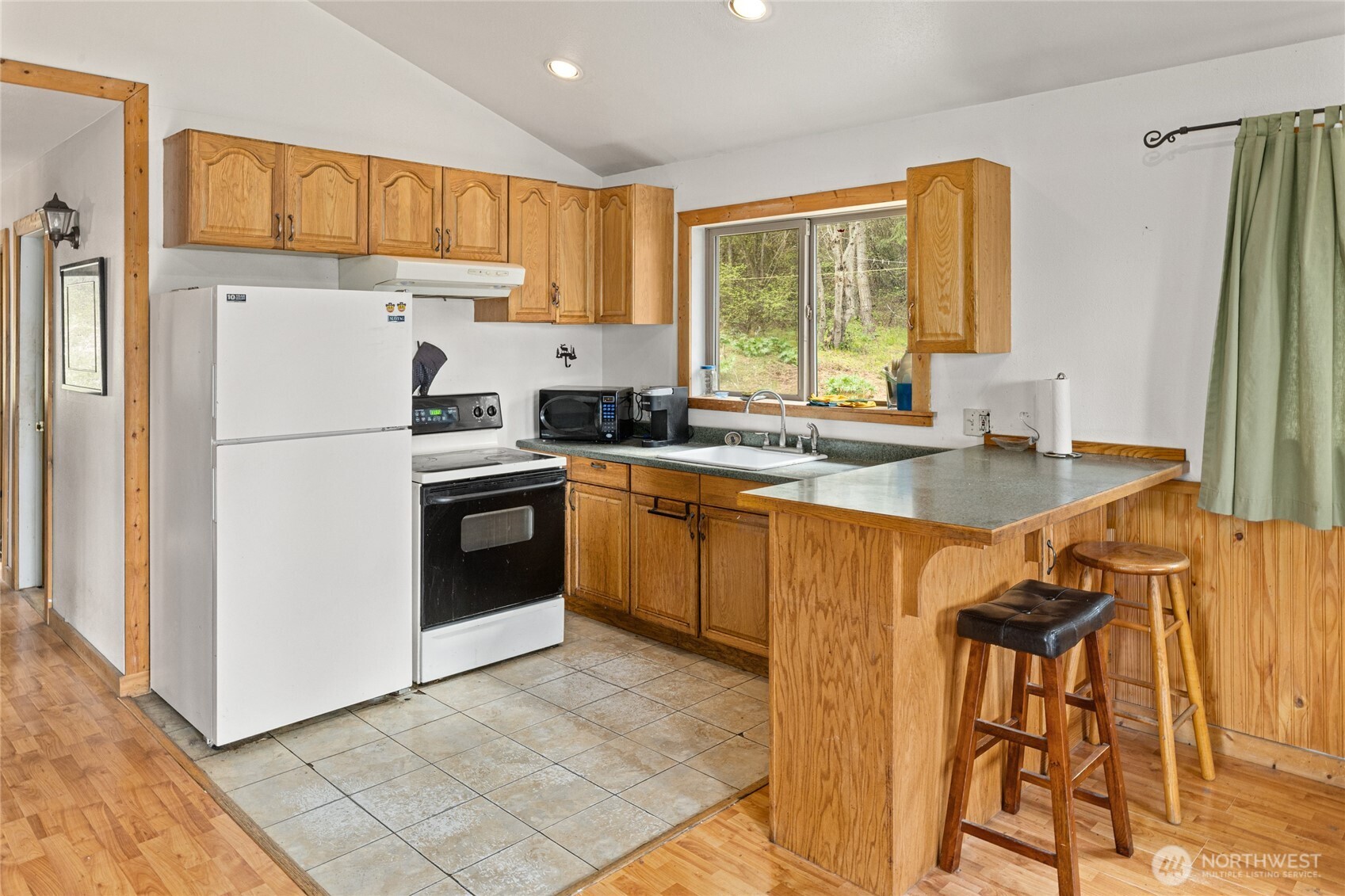 630 Hidden Springs Road , Cle Elum, WA 98922