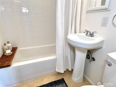 7919 45th Avenue S, Seattle, WA 98118-4427 - Photo 14