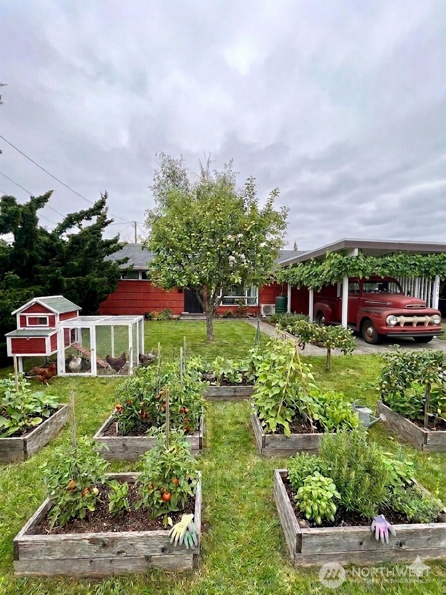 7919 45th Avenue S, Seattle, WA 98118-4427