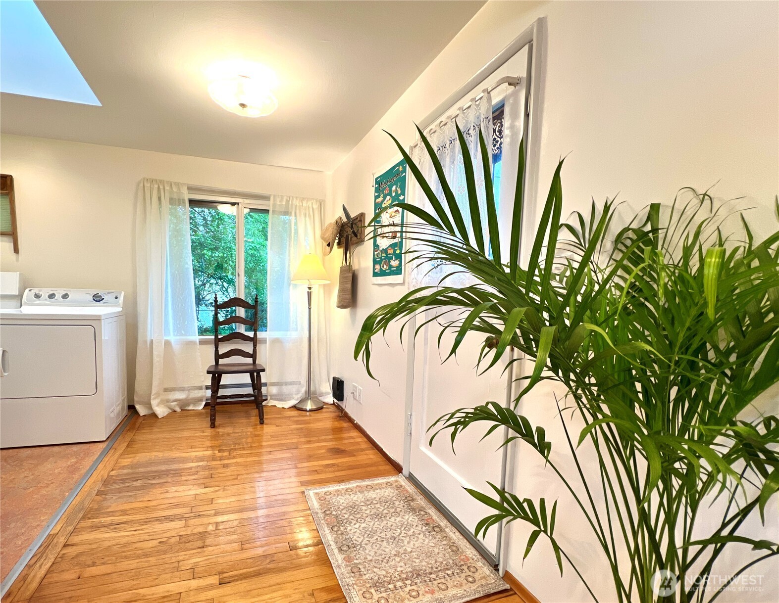 7919 45th Avenue S, Seattle, WA 98118-4427