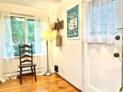 7919 45th Avenue S, Seattle, WA 98118-4427 - Photo 10