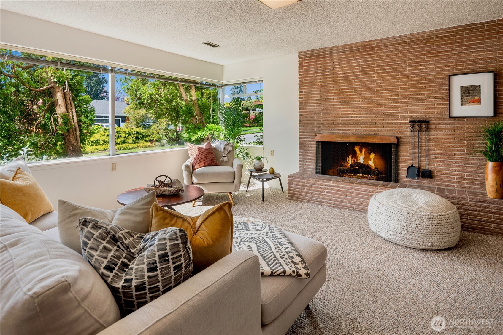 4241 SW Donovan Street , Seattle, WA 98136