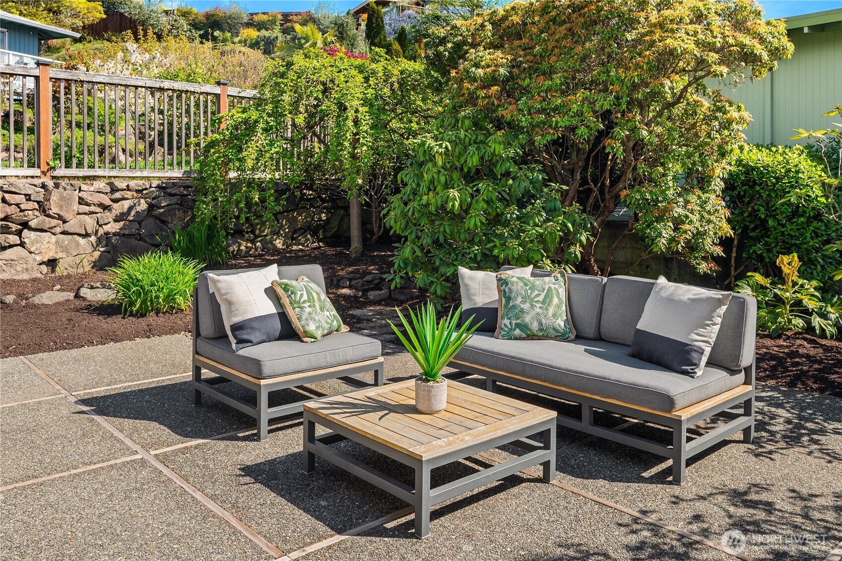 4241 SW Donovan Street , Seattle, WA 98136