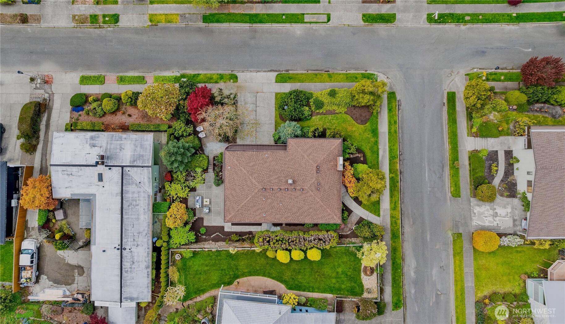 4241 SW Donovan Street , Seattle, WA 98136