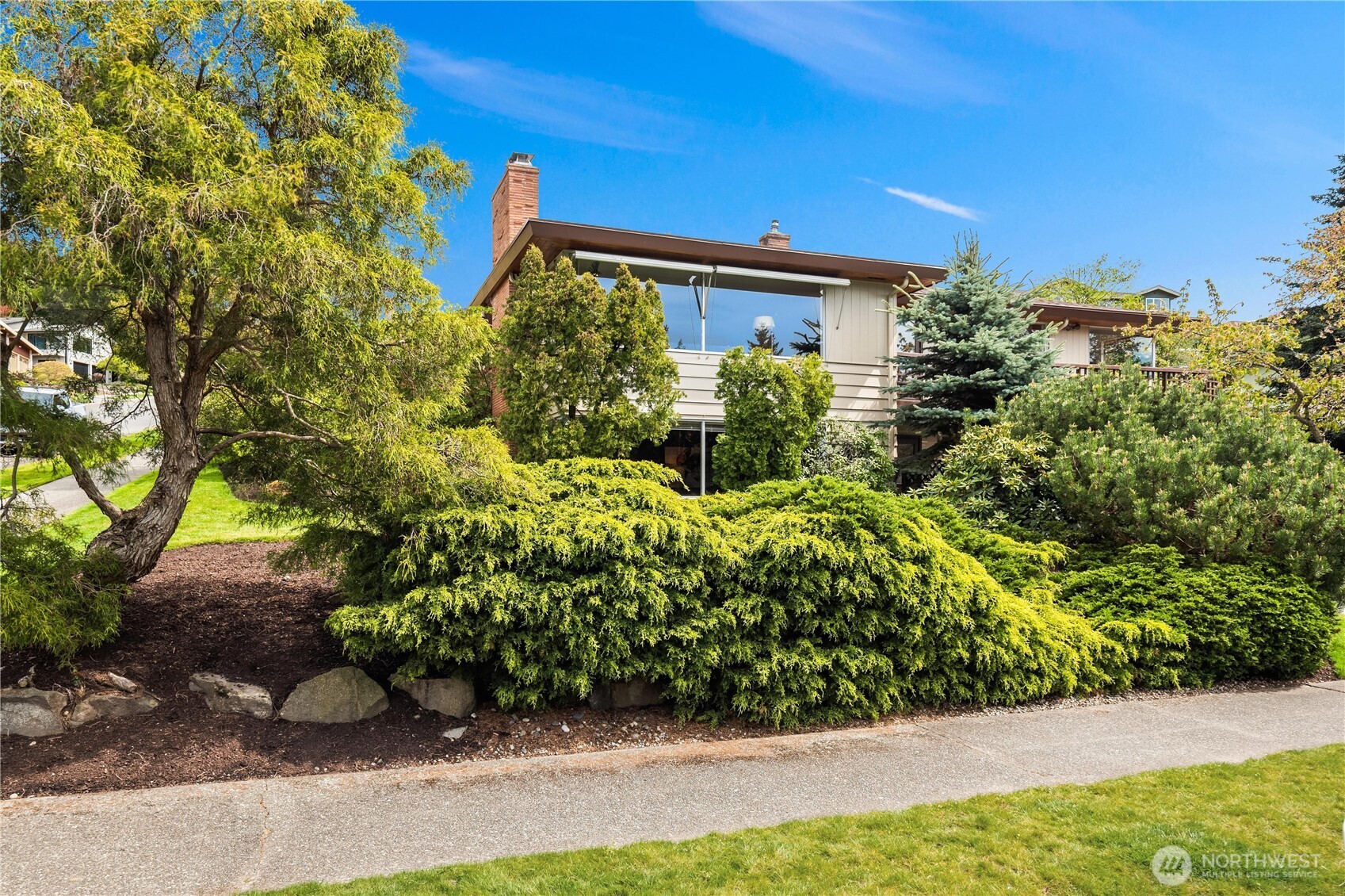 4241 SW Donovan Street , Seattle, WA 98136