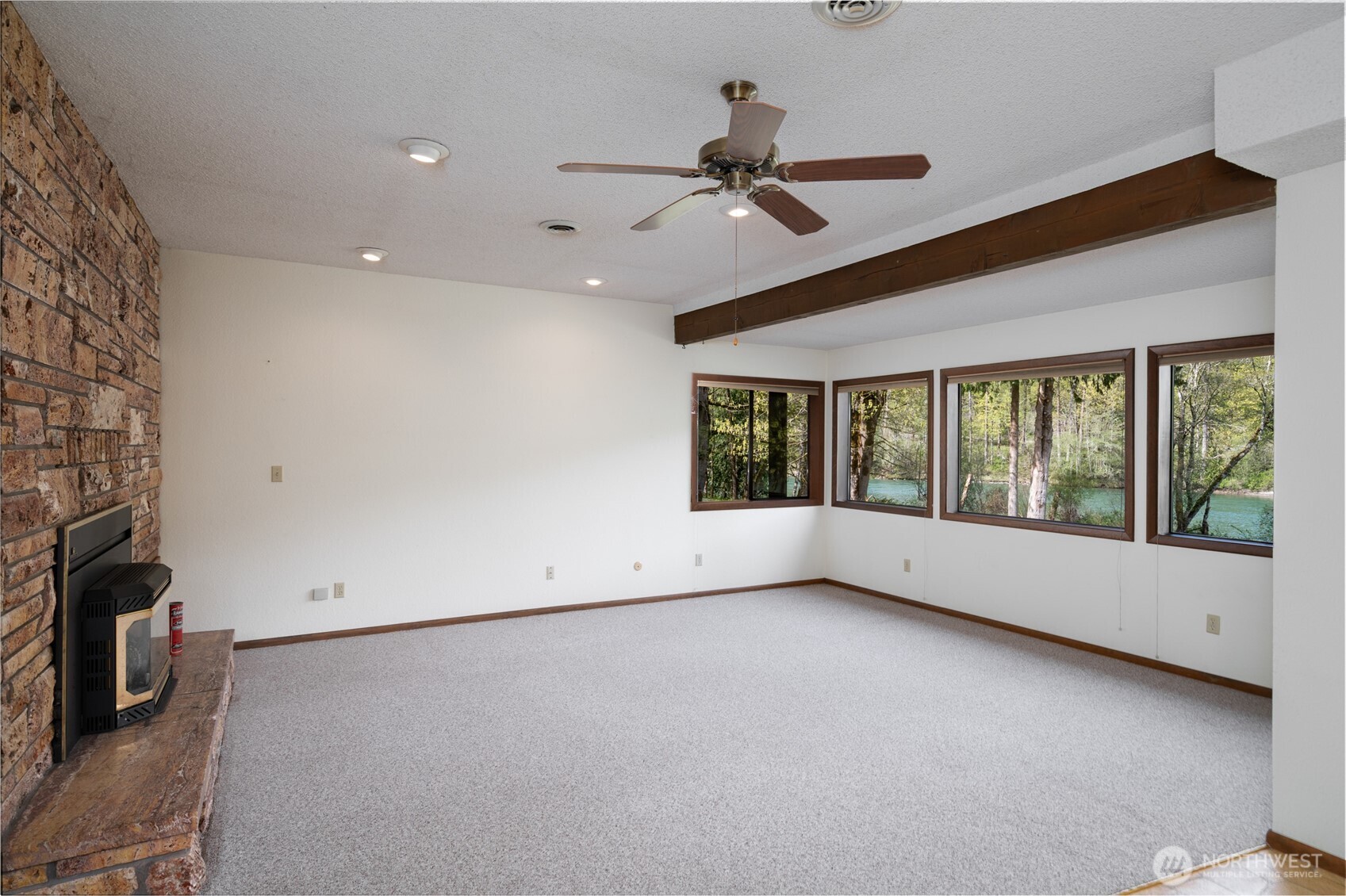 7337 Skagit View Drive , Concrete, WA 98237