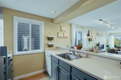 3142 Alki Avenue SW #303, Seattle, WA 98116 - Photo 12