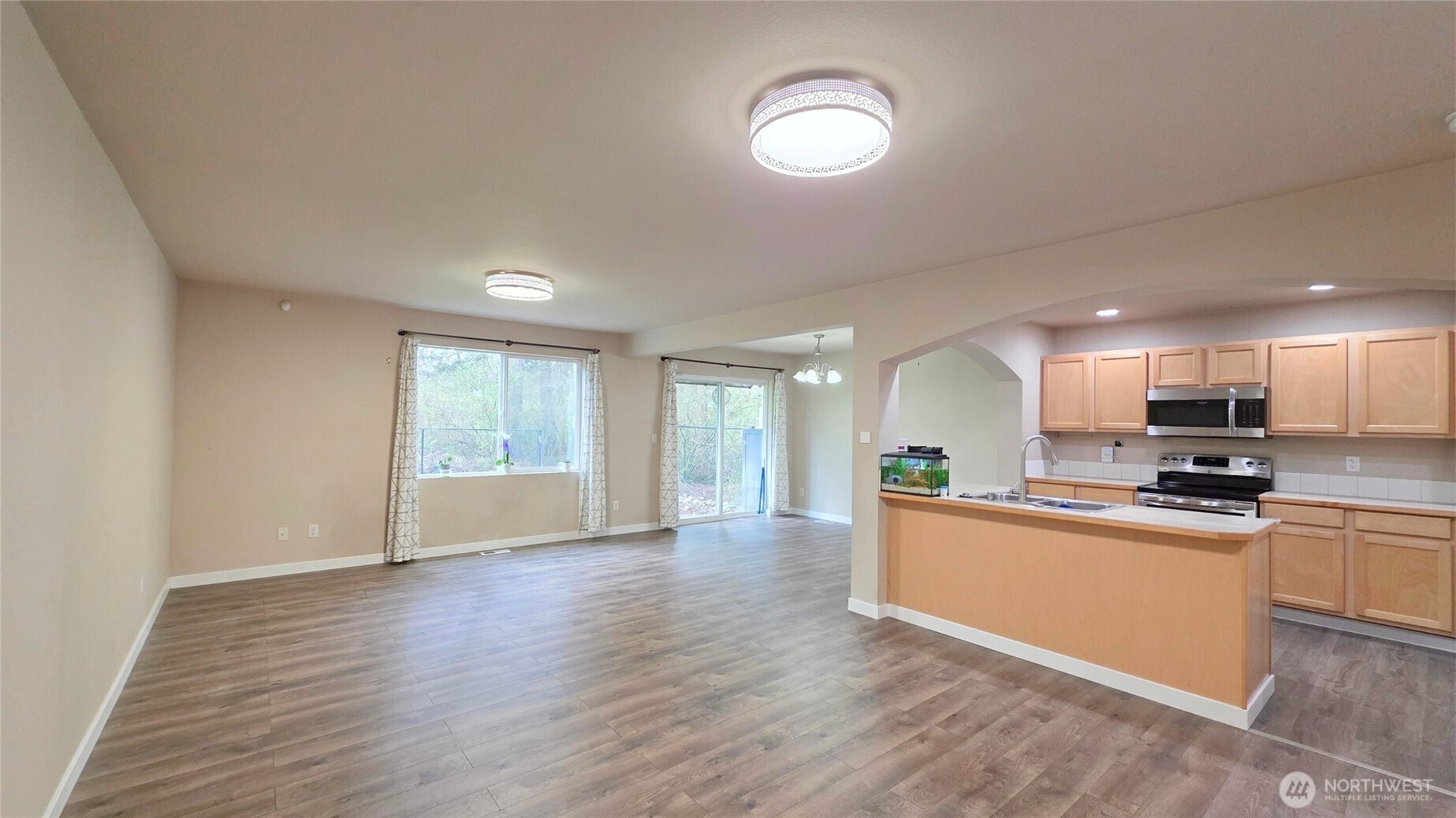 17933 73rd Avenue E, Puyallup, WA 98375