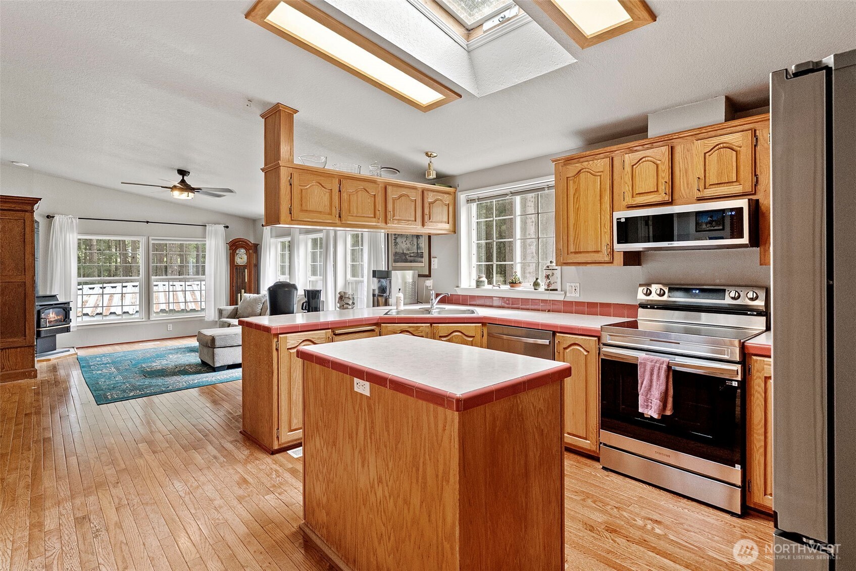 3459 SE Soholt Lane , Port Orchard, WA 98367