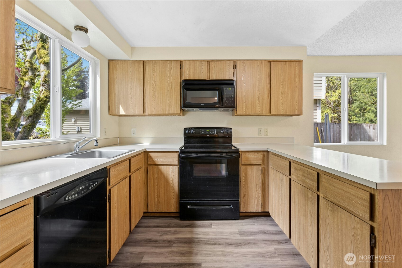 13832 133rd Place NE, Kirkland, WA 98034