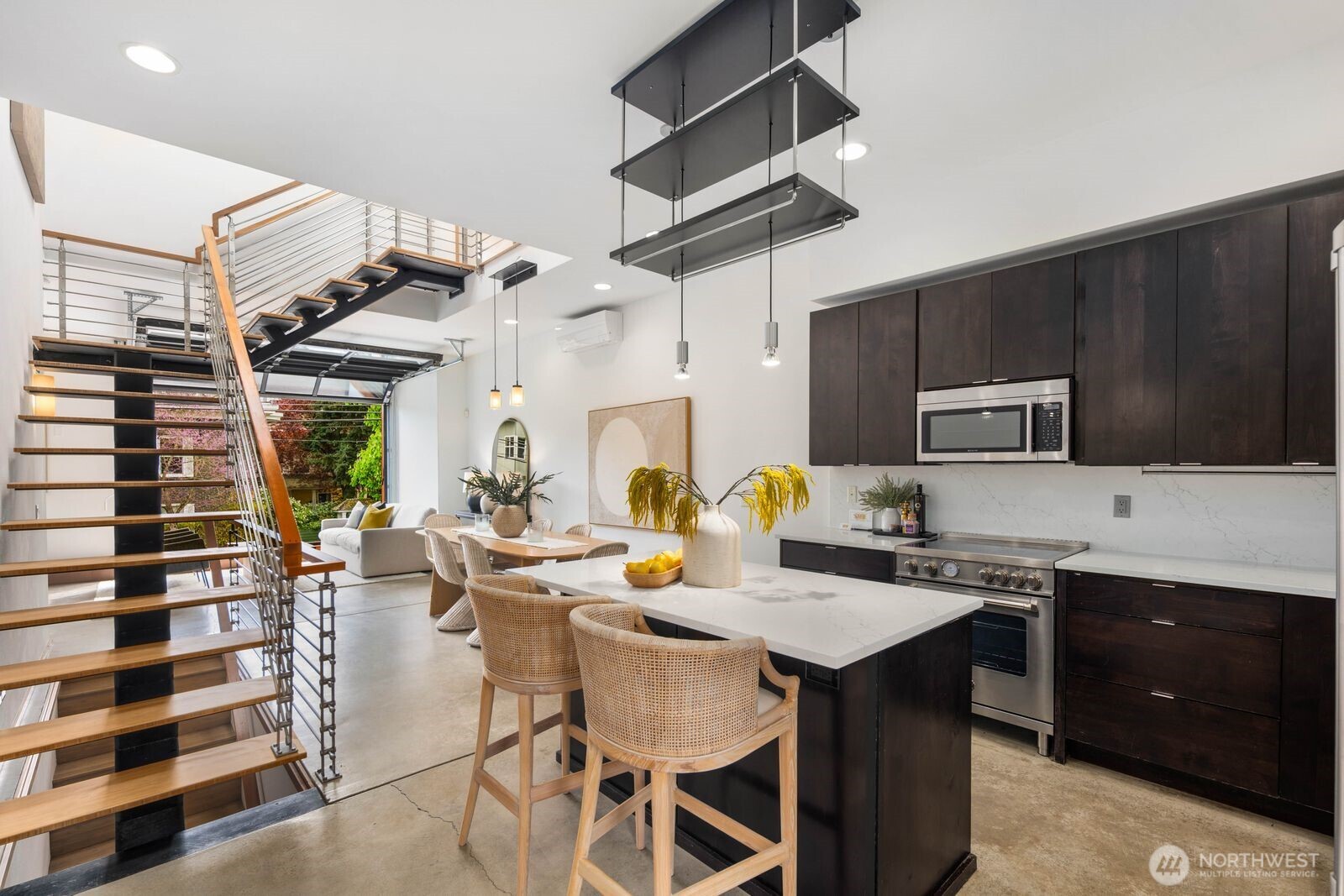 213 21st Avenue , Seattle, WA 98122