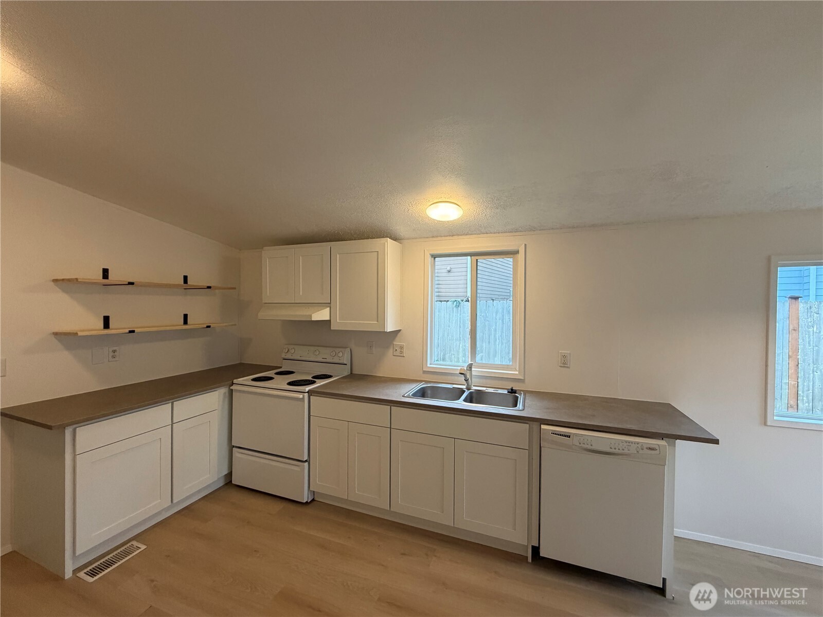 11901 55th Avenue NE #21, Marysville, WA 98271