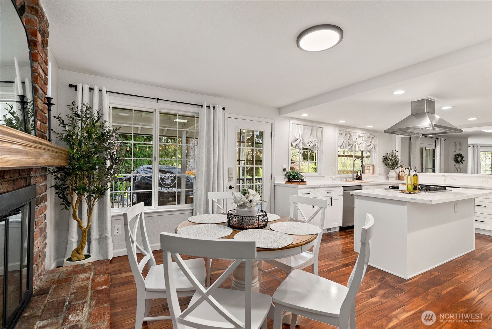 6615 Silver Springs Drive NW, Gig Harbor, WA 98335