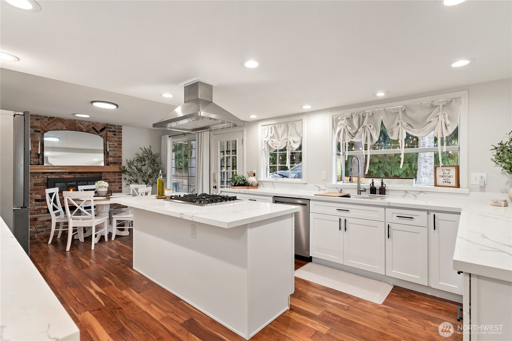 6615 Silver Springs Drive NW, Gig Harbor, WA 98335