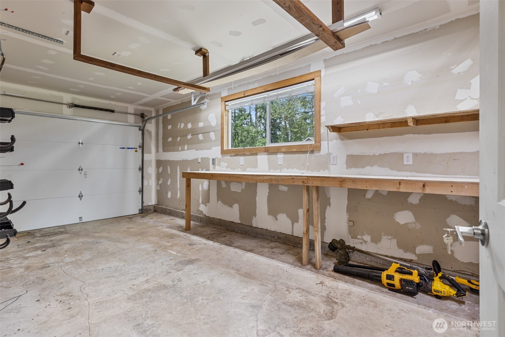 400 E North Mason School Road , Belfair, WA 98528