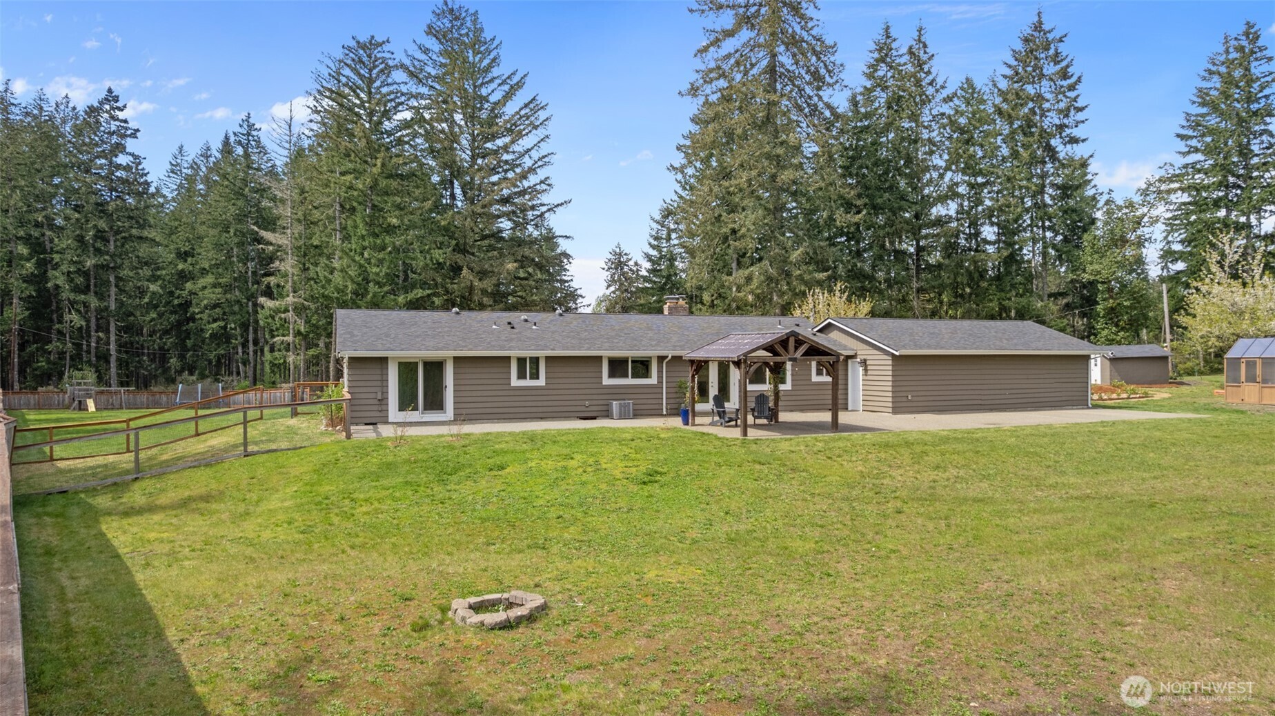 400 E North Mason School Road , Belfair, WA 98528