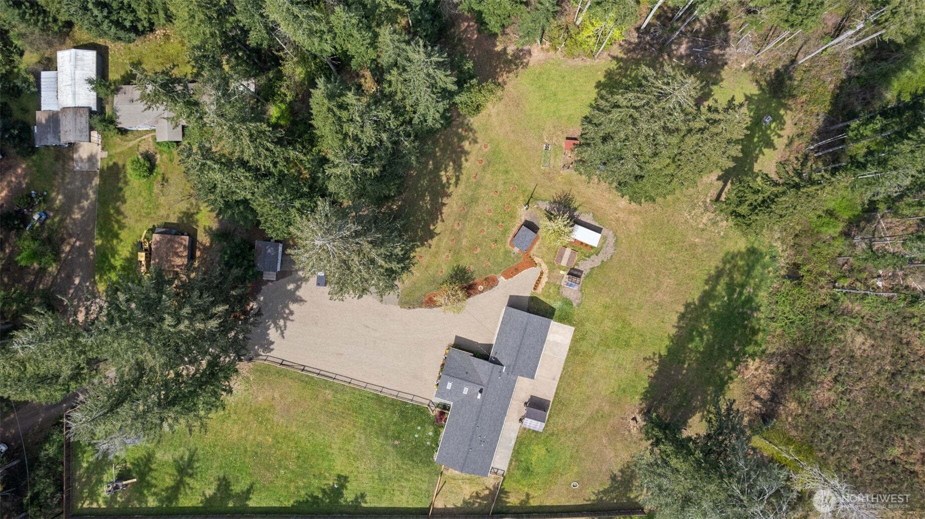 400 E North Mason School Road , Belfair, WA 98528