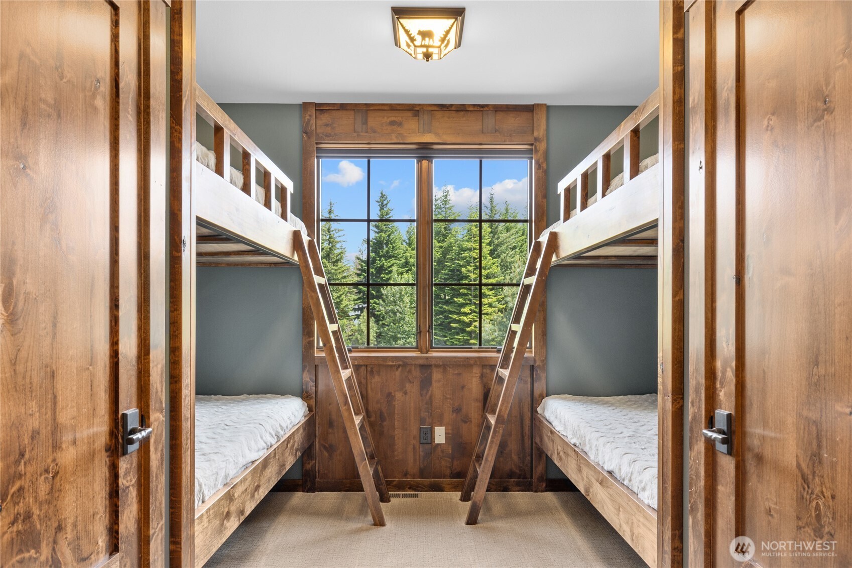 3000 Jenkins Drive , Cle Elum, WA 98922