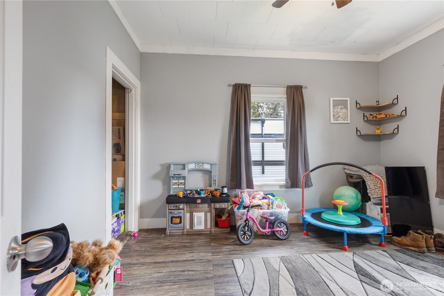 210 Rosewood Street , Woodland, WA 98674