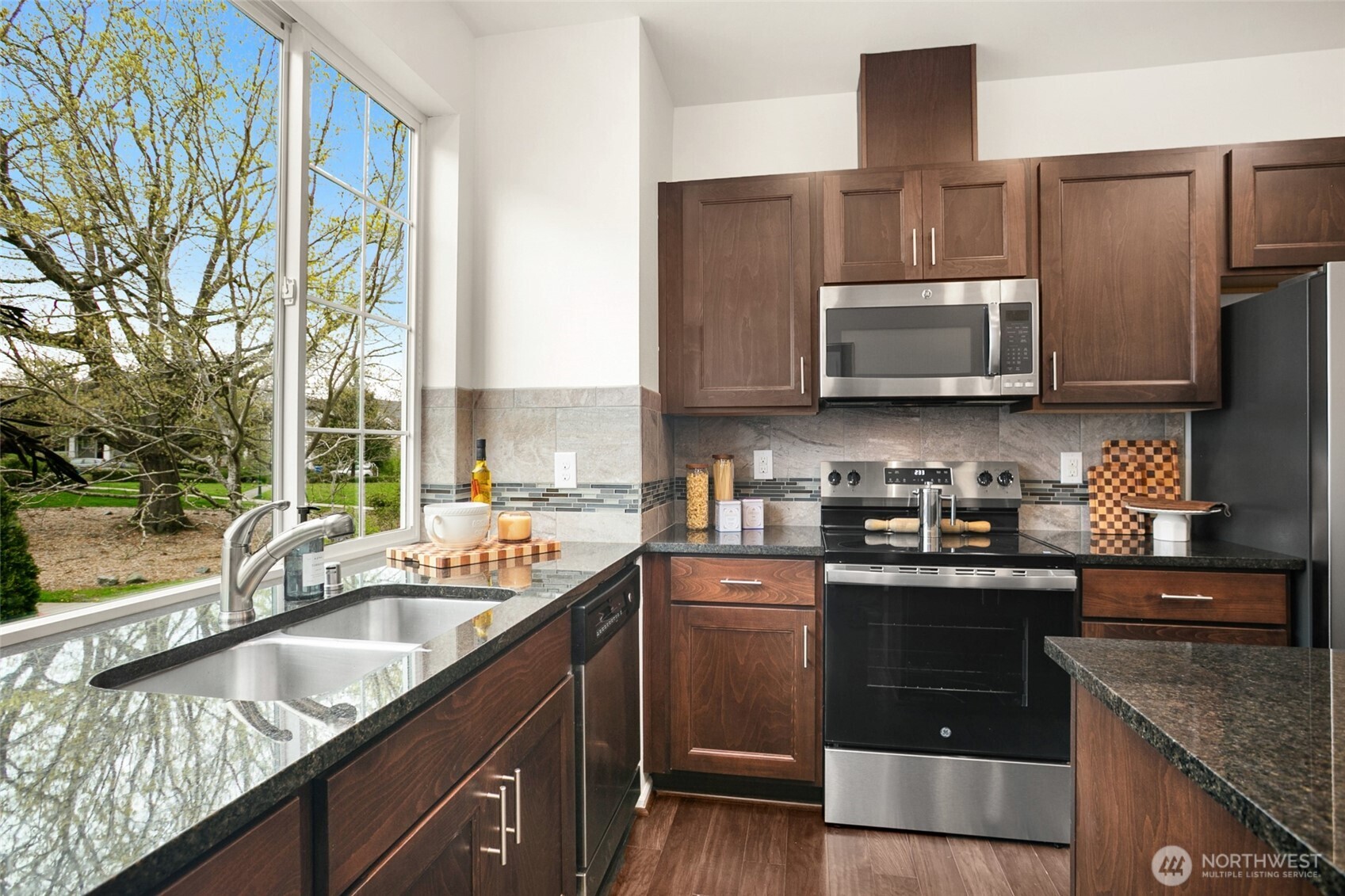 6564 High Point Drive SW, Seattle, WA 98126