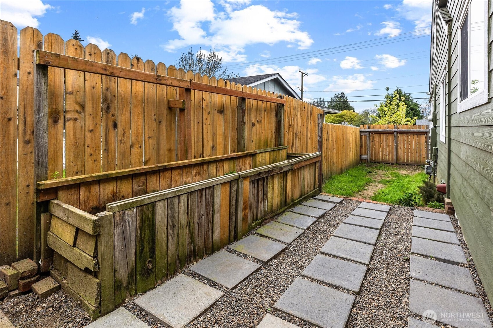 9055 Yakima Avenue , Tacoma, WA 98444