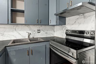 9055 Yakima Avenue , Tacoma, WA 98444 - Photo 9