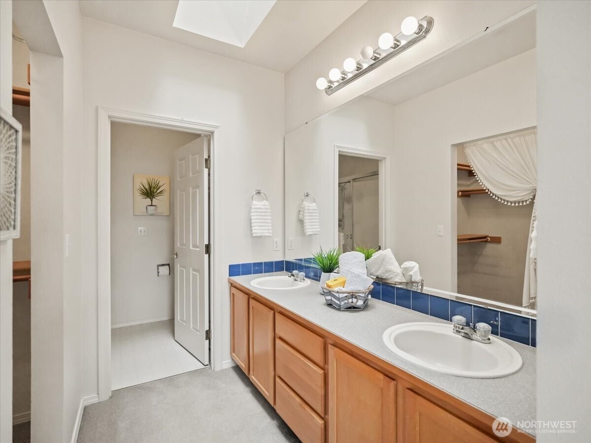 7402 143rd Avenue Ct E, Sumner, WA 98390