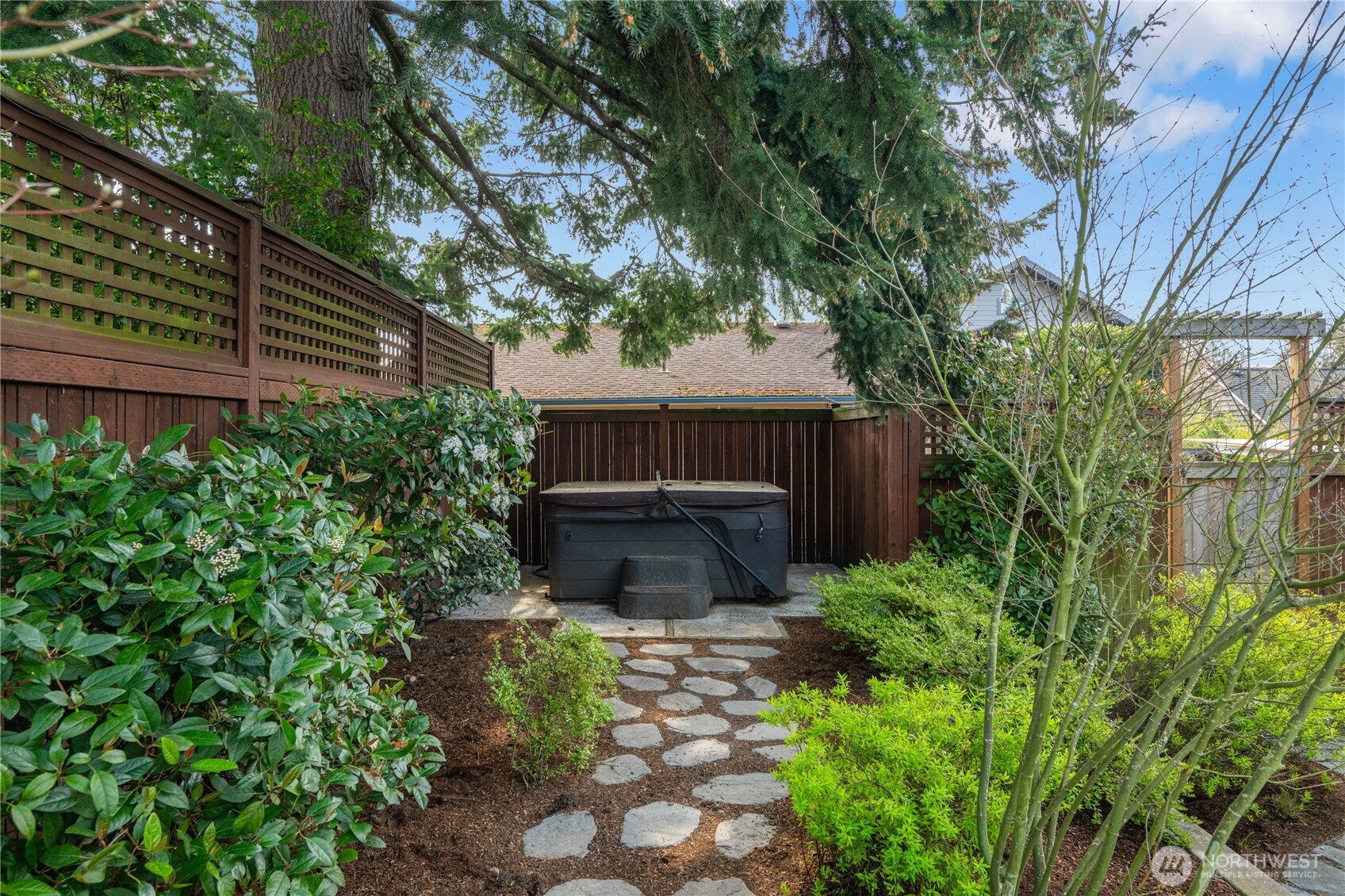 609 NW 74th Street , Seattle, WA 98117