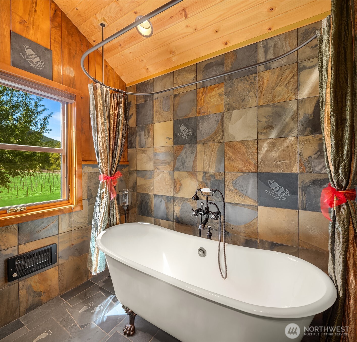 17913 River Road , Leavenworth, WA 98826