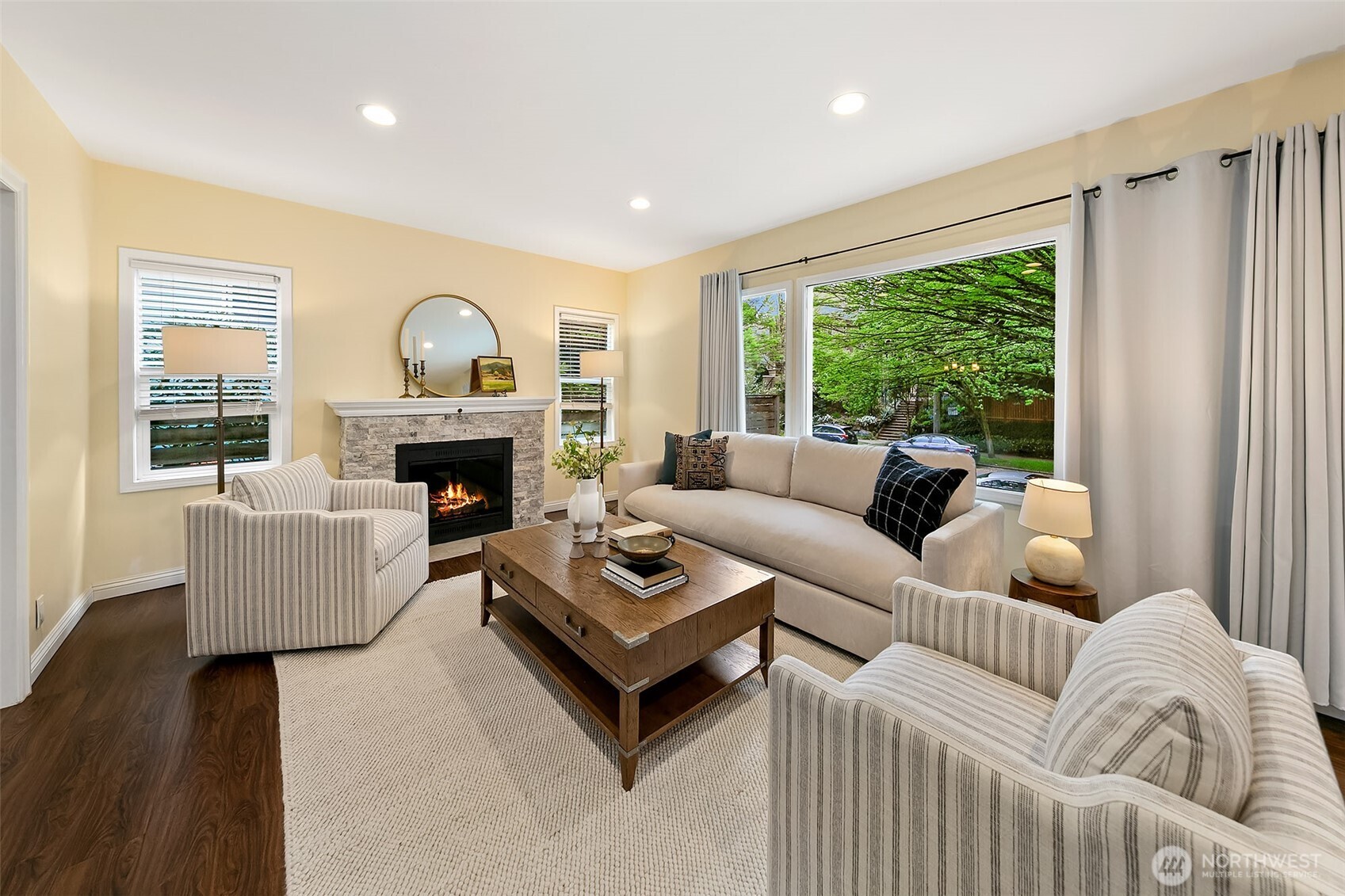 954 19th Avenue E, Seattle, WA 98112