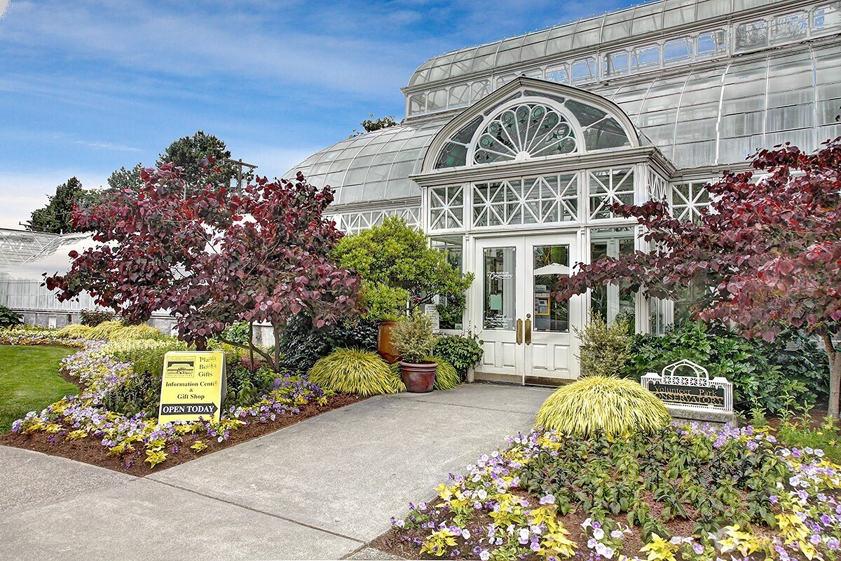 954 19th Avenue E, Seattle, WA 98112