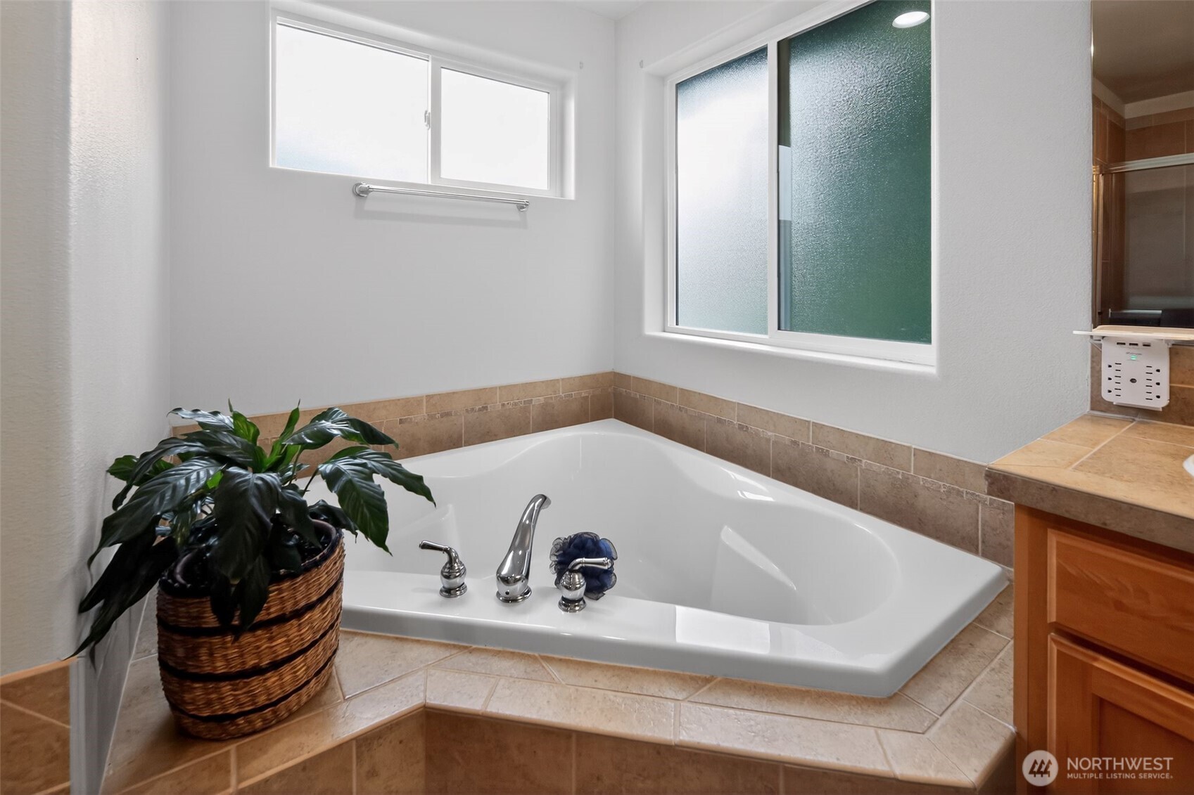 11221 SE 216th Street , Kent, WA 98031
