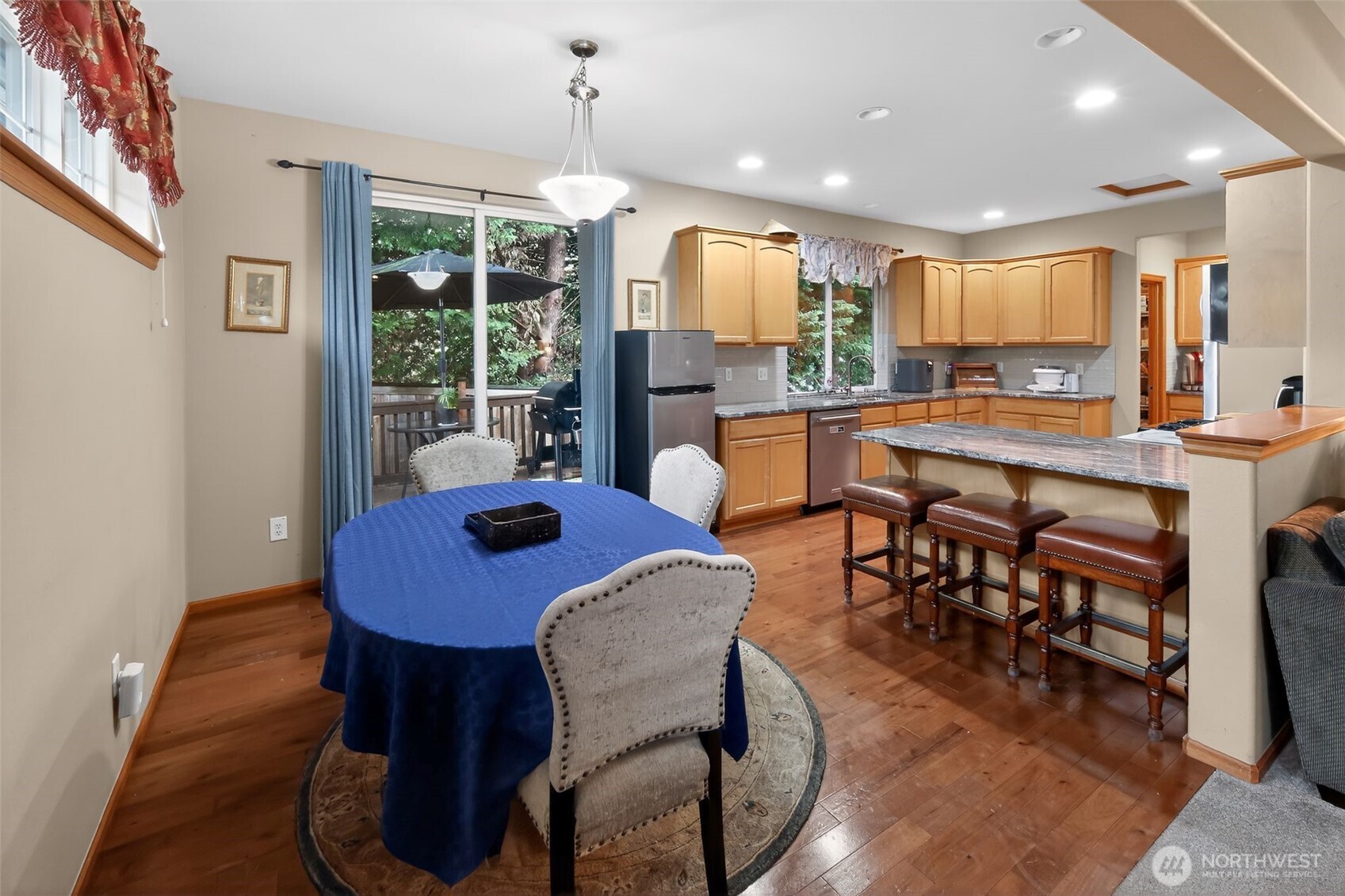 11221 SE 216th Street , Kent, WA 98031