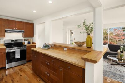 14011 98th Avenue NE, Kirkland, WA 98034 - Photo 11