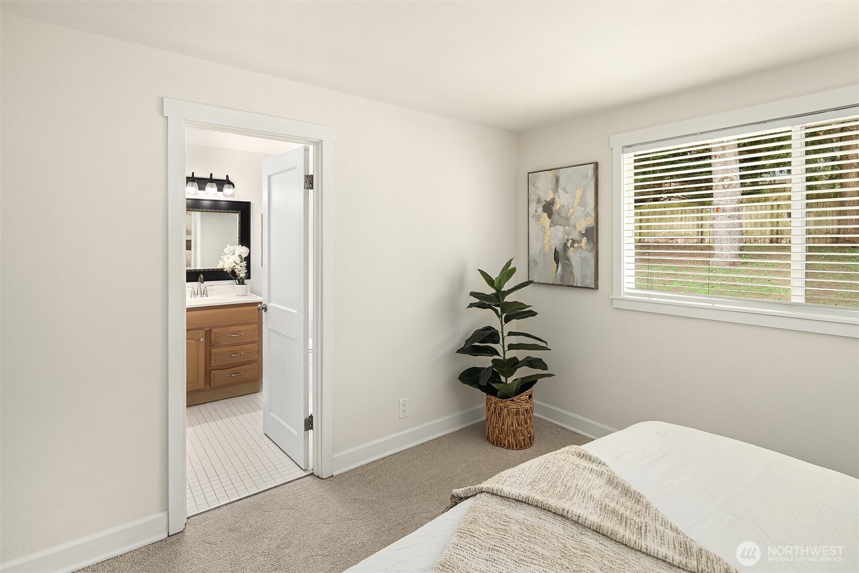 14011 98th Avenue NE, Kirkland, WA 98034