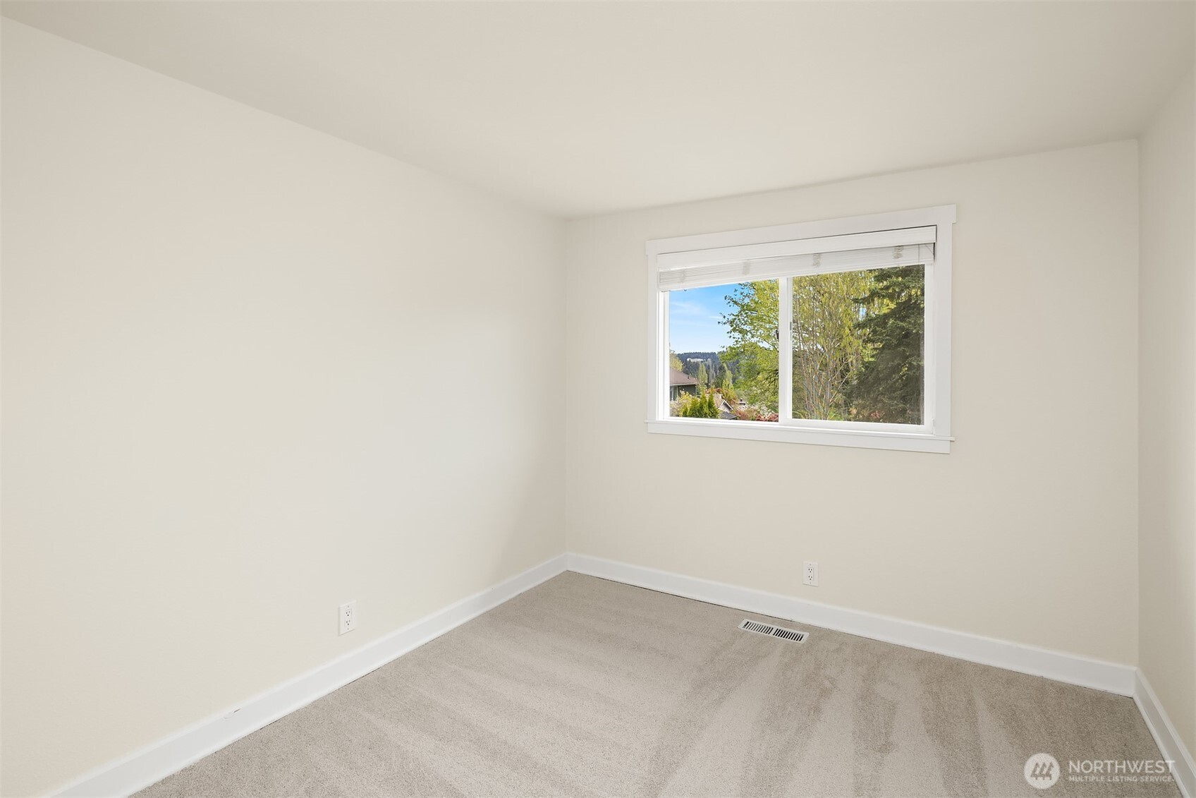 14011 98th Avenue NE, Kirkland, WA 98034